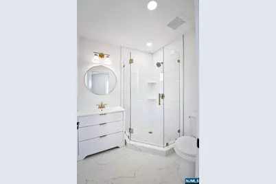 496 Central Avenue, Carlstadt, NJ 07072 - Photo 30
