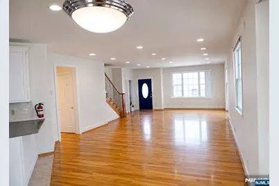 37 Vanderburgh Avenue B #B, Rutherford, NJ 07070 - Photo 2