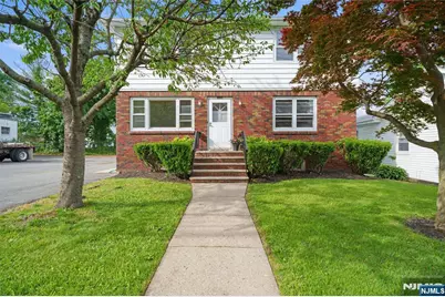 384 Delawanna Avenue, Clifton, NJ 07014 - Photo 2