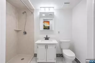 15 Boulder Run Road 148, Paterson, NJ 07501 - Photo 18