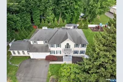 207 Herbert Avenue, Closter, NJ 07624 - Photo 4