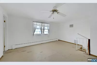 316 Sanford Avenue, Lyndhurst Township, NJ 07071 - Photo 14