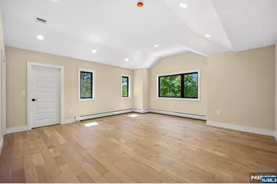 33 Lincoln Avenue, River Edge, NJ 07661 - Photo 26