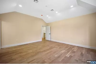 33 Lincoln Avenue, River Edge, NJ 07661 - Photo 24