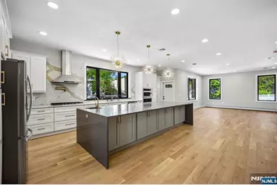 33 Lincoln Avenue, River Edge, NJ 07661 - Photo 4