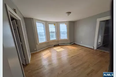 555 10th Street, Newark, NJ 07103 - Photo 2