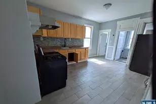 555 10th St, Newark, NJ 07103 - Photo 4
