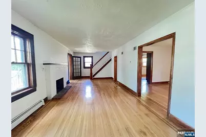 325 Bogert Avenue, Ridgewood, NJ 07450 - Photo 12