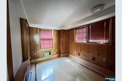 325 Bogert Avenue, Ridgewood, NJ 07450 - Photo 10