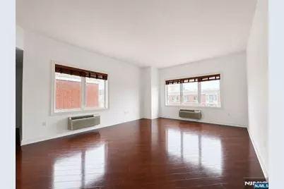5512 City Place 5512 #5512, Edgewater, NJ 07020 - Photo 6