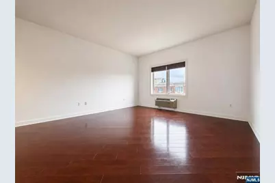 5512 City Place 5512 #5512, Edgewater, NJ 07020 - Photo 12