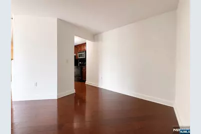 5512 City Place 5512 #5512, Edgewater, NJ 07020 - Photo 8
