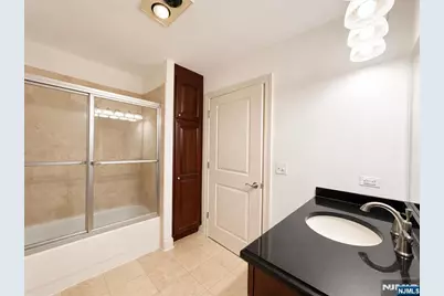 5512 City Place 5512 #5512, Edgewater, NJ 07020 - Photo 16