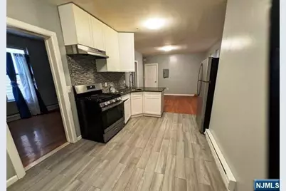 25 Maple Avenue, Irvington, NJ 07111 - Photo 4