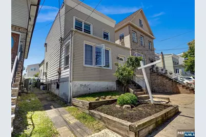 24 54th Street, Bayonne, NJ 07002 - Photo 2