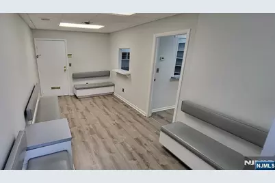 289 Market Street 9 #9, Saddle Brook Township, NJ 07663 - Photo 6
