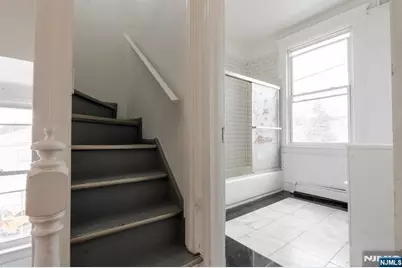 410 Chadwick Avenue 2 #2, Newark, NJ 07112 - Photo 8
