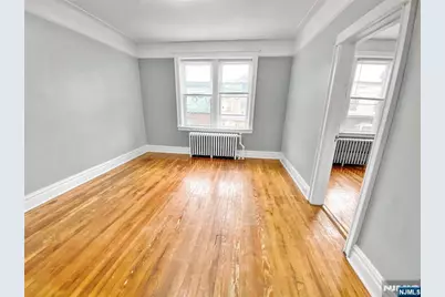 139 70th Street, Guttenberg, NJ 07093 - Photo 2