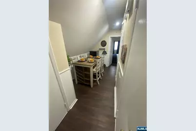 133 Paterson Avenue 3rd Floor #3rd Floor, Wallington, NJ 07057 - Photo 4