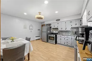 72 Clarendon Pl, Hackensack, NJ 07601 - Photo 20