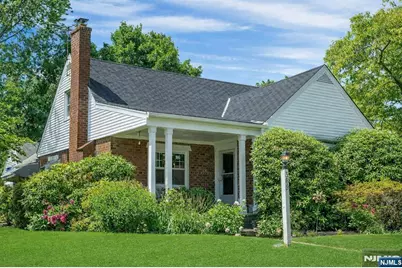 389 Bergen Boulevard, Oradell, NJ 07649 - Photo 2