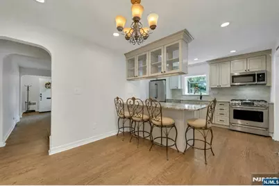 389 Bergen Boulevard, Oradell, NJ 07649 - Photo 12