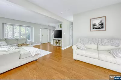 95 Spruce Street, Midland Park, NJ 07432 - Photo 4
