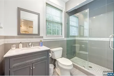 61 Roosevelt Street, Cresskill, NJ 07626 - Photo 12