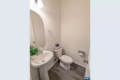85 Truman Drive, Wood Ridge, NJ 07075 - Photo 10