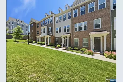 85 Truman Drive, Wood Ridge, NJ 07075 - Photo 4