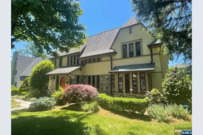 314 Winthrop Road, Teaneck Township, NJ 07666 - Photo 6