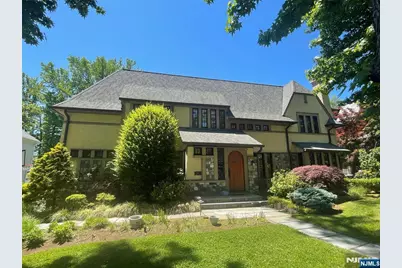 314 Winthrop Road, Teaneck Township, NJ 07666 - Photo 2