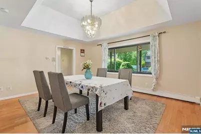 16 Cutter Avenue, Edison, NJ 08820 - Photo 6