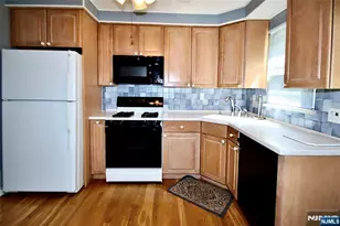 17-19 Greenwood Dr, Fair Lawn, NJ 07410 - Photo 6