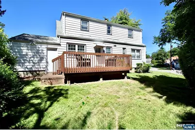 17-19 Greenwood Drive, Fair Lawn, NJ 07410 - Photo 20
