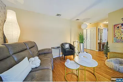 408 7th Street B #B, Palisades Park, NJ 07650 - Photo 4