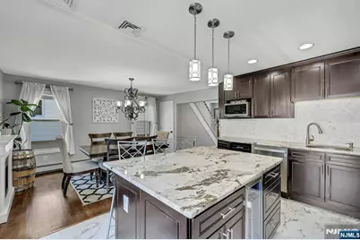 633 Lake Avenue, Lyndhurst Township, NJ 07071 - Photo 10