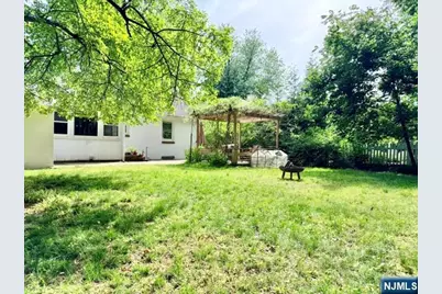 353 Downs Street, Ridgewood, NJ 07450 - Photo 18