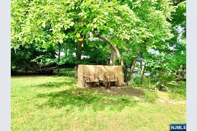 353 Downs Street, Ridgewood, NJ 07450 - Photo 22