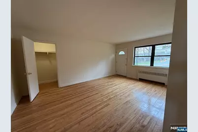 428 Northwood Way 1 #1, Palisades Park, NJ 07650 - Photo 4