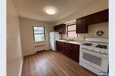 428 Northwood Way 1 #1, Palisades Park, NJ 07650 - Photo 6