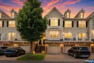 196 Blue Heron Dr 196, Secaucus, NJ 07094 - Photo 1