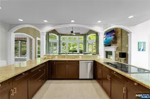 127 Waughaw Rd, Montville Township, NJ 07082 - Photo 8