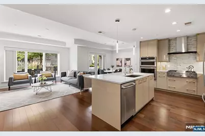 150 Henley Place 213 #213, Weehawken, NJ 07086 - Photo 14