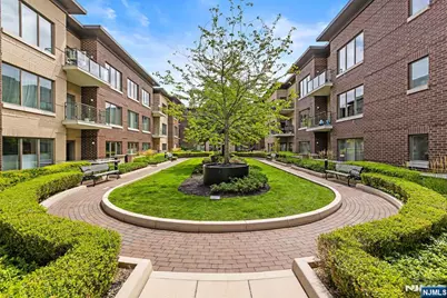 150 Henley Place 213 #213, Weehawken, NJ 07086 - Photo 26