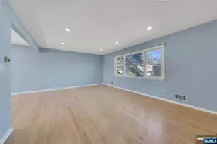 162 Grove Ave, Verona, NJ 07044 - Photo 4