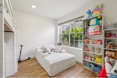 400 Crown Court 561 #561, Edgewater, NJ 07020 - Photo 14