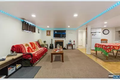 39 Chamberlain Avenue, Elmwood Park, NJ 07407 - Photo 34