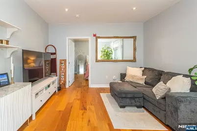 276 Chestnut Street 1G #1G, Nutley, NJ 07110 - Photo 2