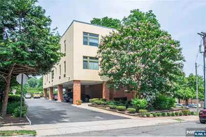 276 Chestnut Street 1G #1G, Nutley, NJ 07110 - Photo 22